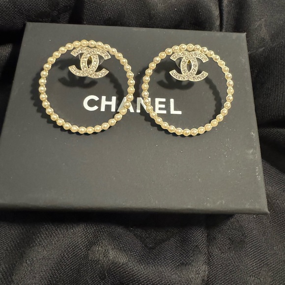 Chanel Gold Pearl CC Hoop Earrings - Picture 1 of 7
